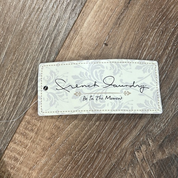 French Laundry NWT black tank top turtleneck style size Large - Picture 2 of 10